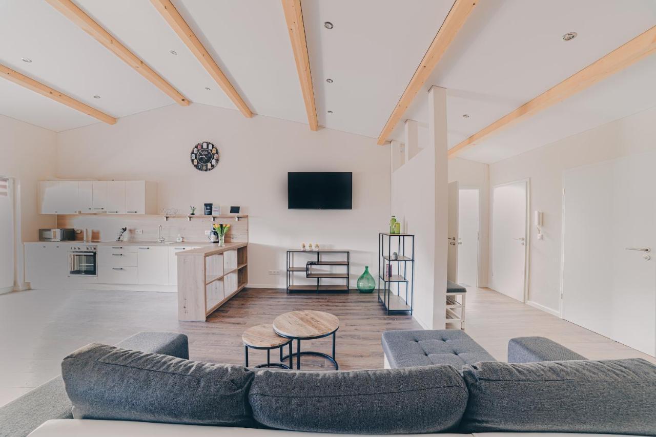 Grosse Ferienwohnung Mit Balkon Und Perfekter Lage Eggenthal Kültér fotó
